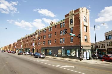 3333 W Diversey Ave - Chicago, IL