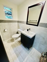 1309 S 23rd Ave unit 1 - Hollywood, FL