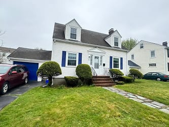 50 George Rd - Quincy, MA