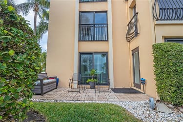 845 S Gulfview Blvd #101 - Clearwater, FL