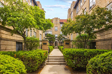 114 Clyde Apartments - Evanston, IL