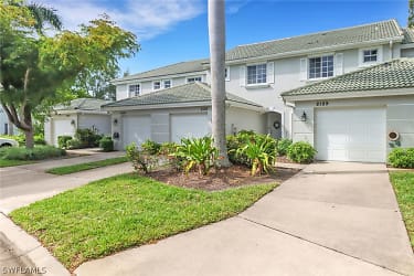 8189 Pacific Beach Dr - Fort Myers, FL