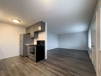 728 Cherry Ave unit 17 - undefined, undefined