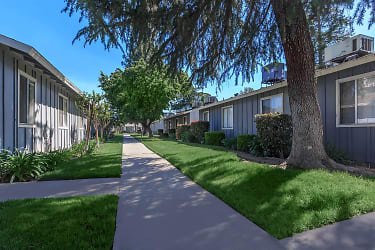 VILLA APTS PH I Apartments - Clovis, CA