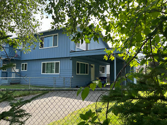 6342 E 16th Ave unit 2 - Anchorage, AK