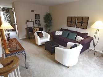 Yorktown Colony Apartments - Dayton, OH