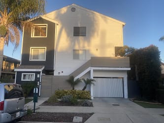 2166 Chestnut Ave unit 301 - Long Beach, CA