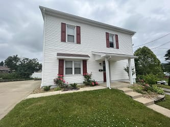 207 Sycamore St - Jeannette, PA