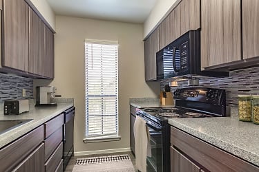 Castlewinds Apartments - North Richland Hills, TX