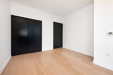 21 West End Ave unit 4502 - New York, NY