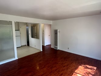 411 Stannage Ave unit 7 - Albany, CA