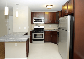 The Crossings At Plainsboro Apartments - undefined, undefined