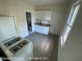 3100 Hancock Ave - Cleveland, OH