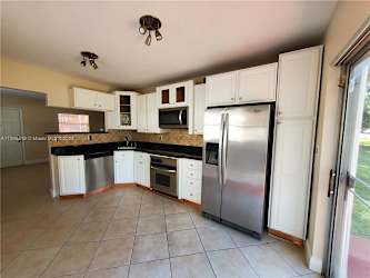 313 SW 1st Ct unit L-4 - Pompano Beach, FL