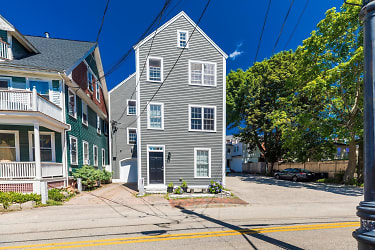 126 State Street 5 Apartments - Portsmouth, NH