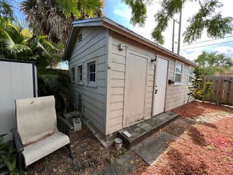 111 S J St unit cottage - Lake Worth, FL