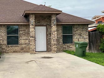 171 Cameron Ave unit B - Brownsville, TX