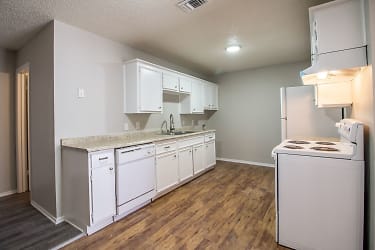 PM2 - Everstone Apartments - JH - Lubbock, TX