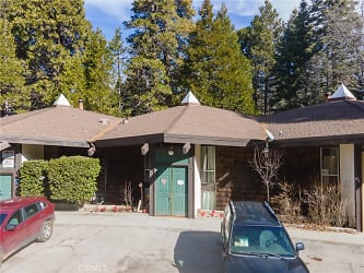 872 Sierra Vista Dr #5 - Twin Peaks, CA