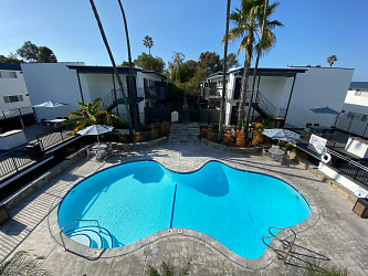 Americana South Bay Apartments - Torrance, CA