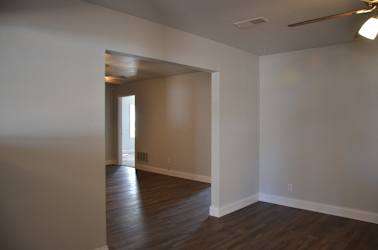 203 E Short St #1 - Amboy, IL