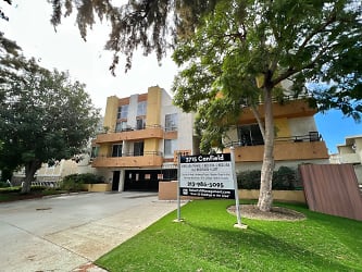 3715 S Canfield Ave - Los Angeles, CA