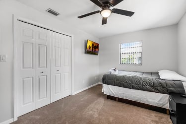 Room For Rent - Winter Garden, FL