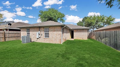118 Southland St - College Station, TX