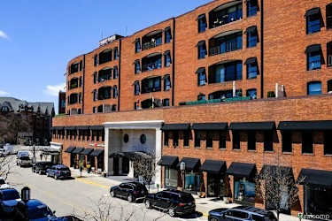 211 E Merrill St #413 - Birmingham, MI