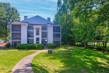 The Hedges Apartments - Greensboro, NC