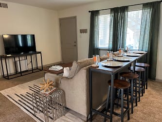 The Retreat At Brightside Apartments - Baton Rouge, LA