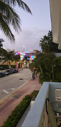 401 Collins Ave - Miami Beach, FL