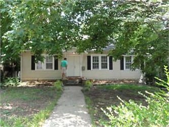 1548 Chestnut St - Bowling Green, KY