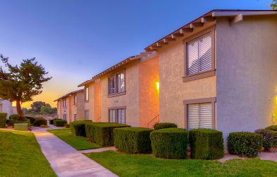 Fairway Manor Apartments - Victorville, CA