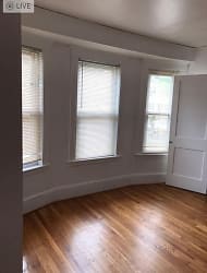 285 Beale St #1 - Quincy, MA