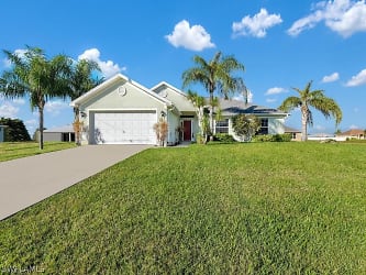 501 NW 3rd Terrace - Cape Coral, FL
