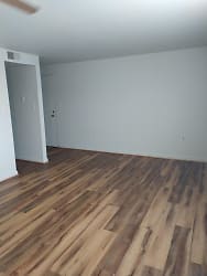 225 Chalmers Ct unit 2A - undefined, undefined