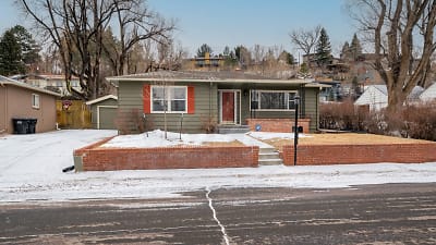 110 Trout Ave - Colorado Springs, CO