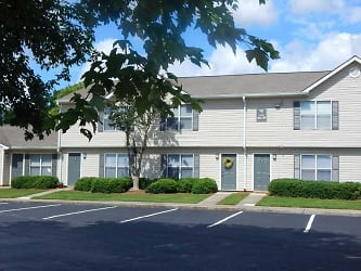 Madison Pines Apartment Homes - Madison, AL