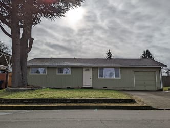 1481 W Fairview Dr - Springfield, OR