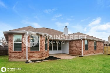 2050 Turtle Cove Dr - Mansfield, TX