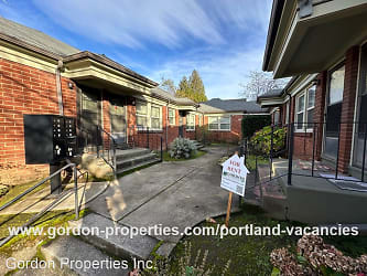 5630 N Interstate Ave unit 5 A-G - Portland, OR