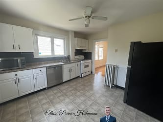 87 Edenfield Ave unit 2 - Watertown, MA