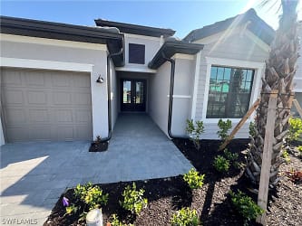 10845 Timber Creek Dr - Fort Myers, FL