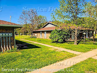 306 Kansas Ave - Longton, KS
