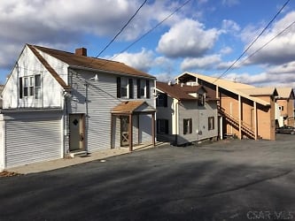 913 Old Scalp Ave #236 - Johnstown, PA