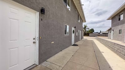 412 Grand Ave - Spring Valley, CA