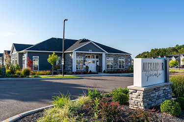 Alexander Pointe Apartments - Maineville, OH