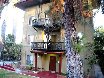 HAP PARTNERS V, LLC-1920 Apartments - Los Angeles, CA