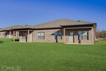 336 Turnberry Ct - Mountain Home, AR